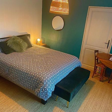 Bed and Breakfast Chez Guilem Saint-Maixent-lʼÉcole Esterno foto