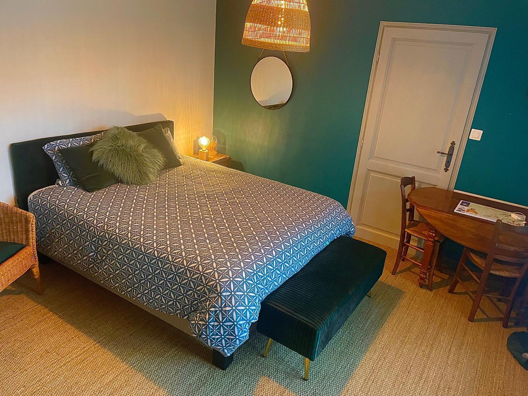 Bed and Breakfast Chez Guilem Saint-Maixent-lʼÉcole Esterno foto